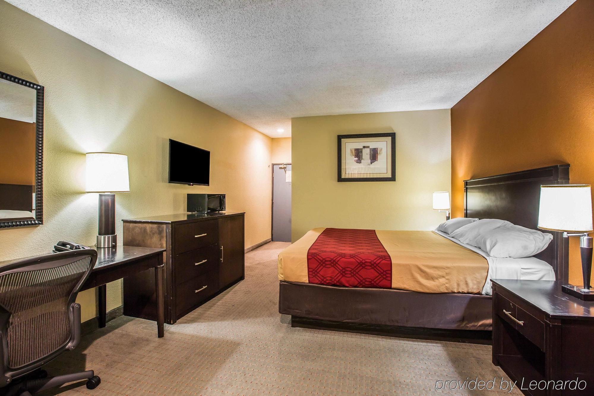 Baymont By Wyndham Ontario Hotel Luaran gambar